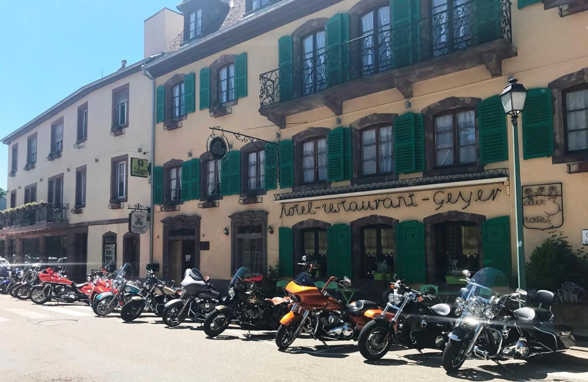 Hotel Restaurant Aux Trois Roses La Petite-Pierre Esterno foto